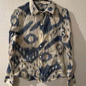 Zara Women's Blue and Cream Button Down Shirt